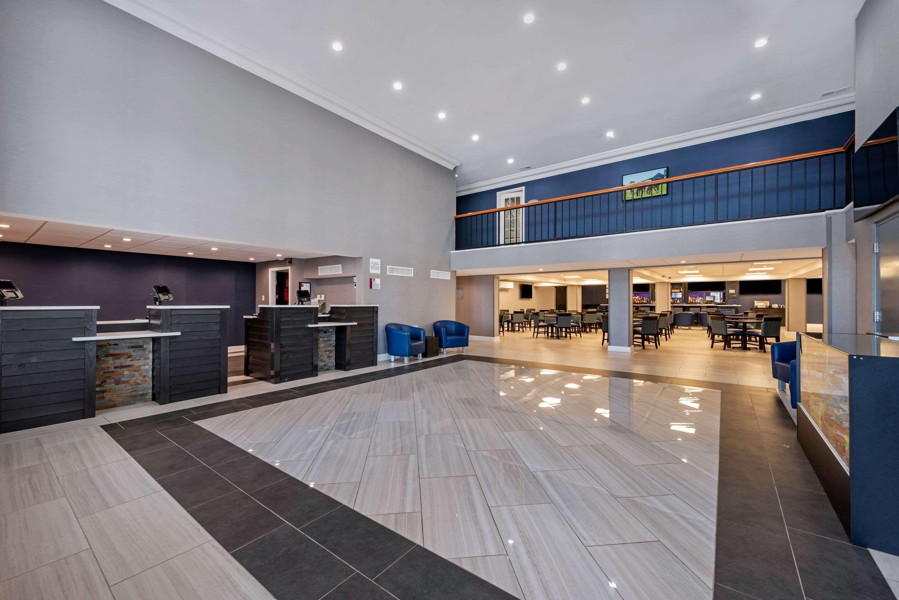 Clarion Hotel Conference Center - North Лексингтон Екстер'єр фото
